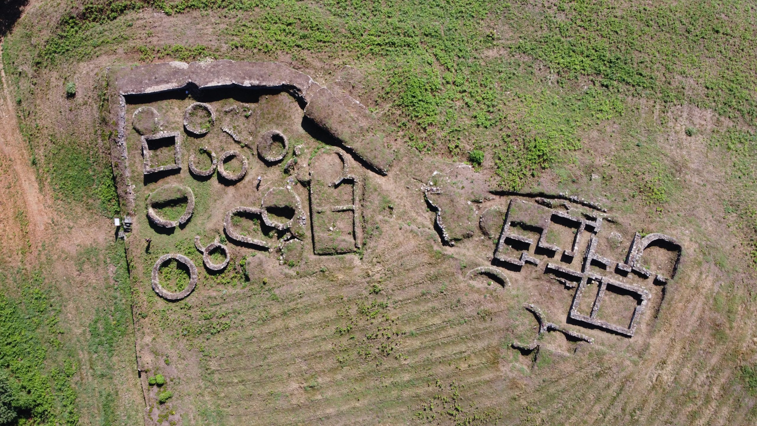 bcfa3ba8 c226 4332 a9e8 759831a4a45b